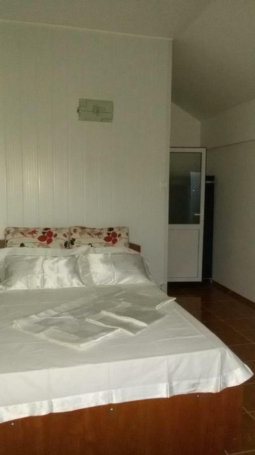 Ferienwohnung Casa Flor Două Mai Exterior foto